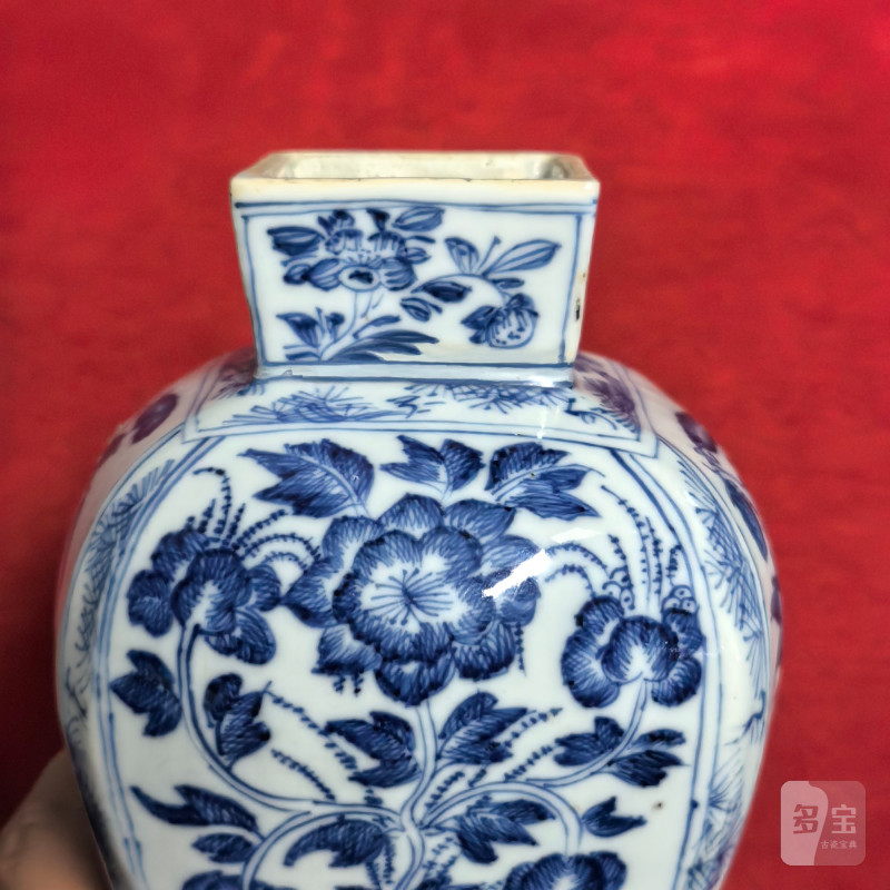 清康熙 青花花卉纹四方瓶 - 图9